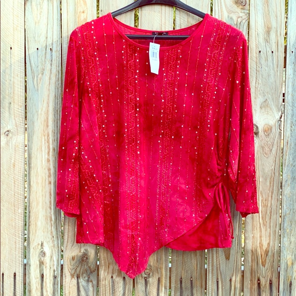 Sami & Jo beautiful top with sequins & side tie